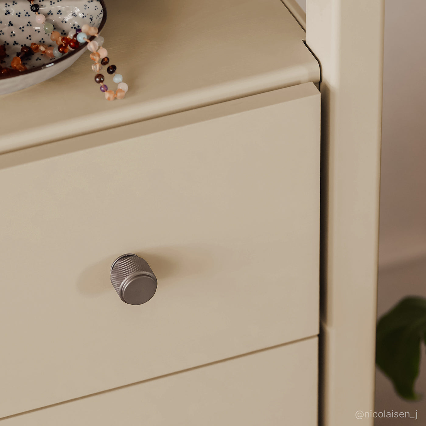 Agger stigereol (Deluxe) - Sand | med skrivebord, 2 skuffer