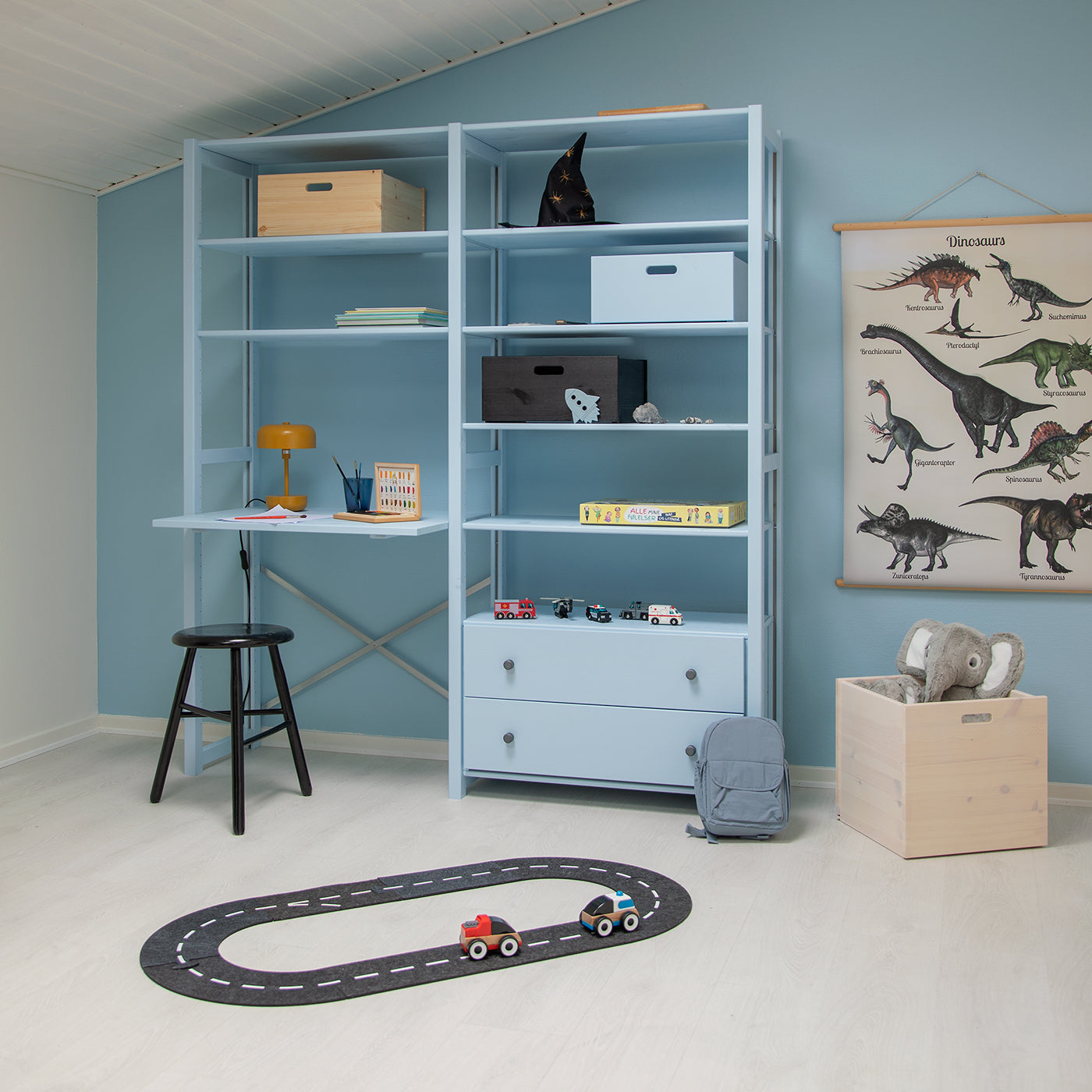 ABC stigereol - Himalayan Blue | med skrivebord, 2 skuffer 163x179 cm