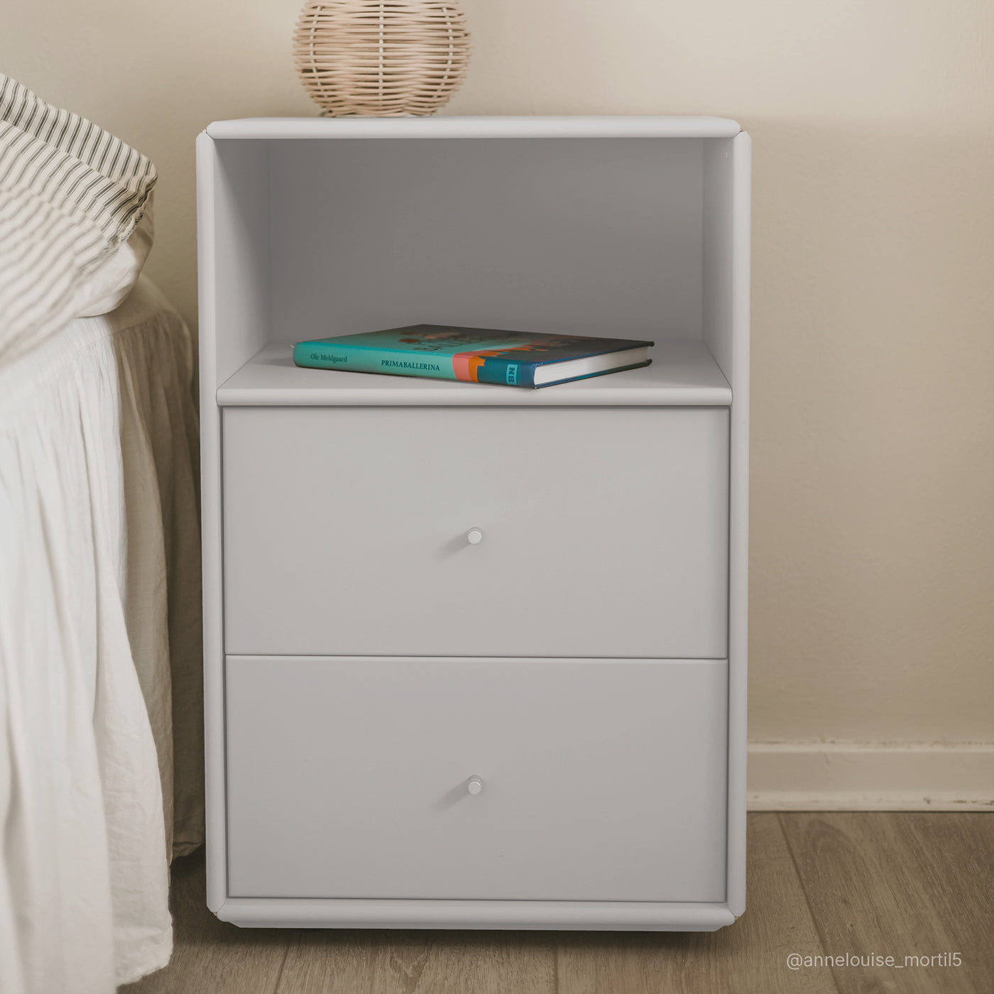 Joliet natbord - Mushroom | med 2 skuffer 40x60 cm