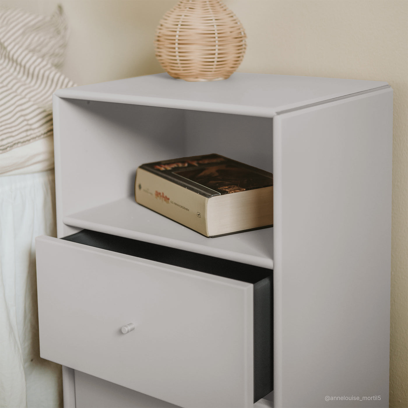 Joliet natbord - Mushroom | med 2 skuffer 40x60 cm