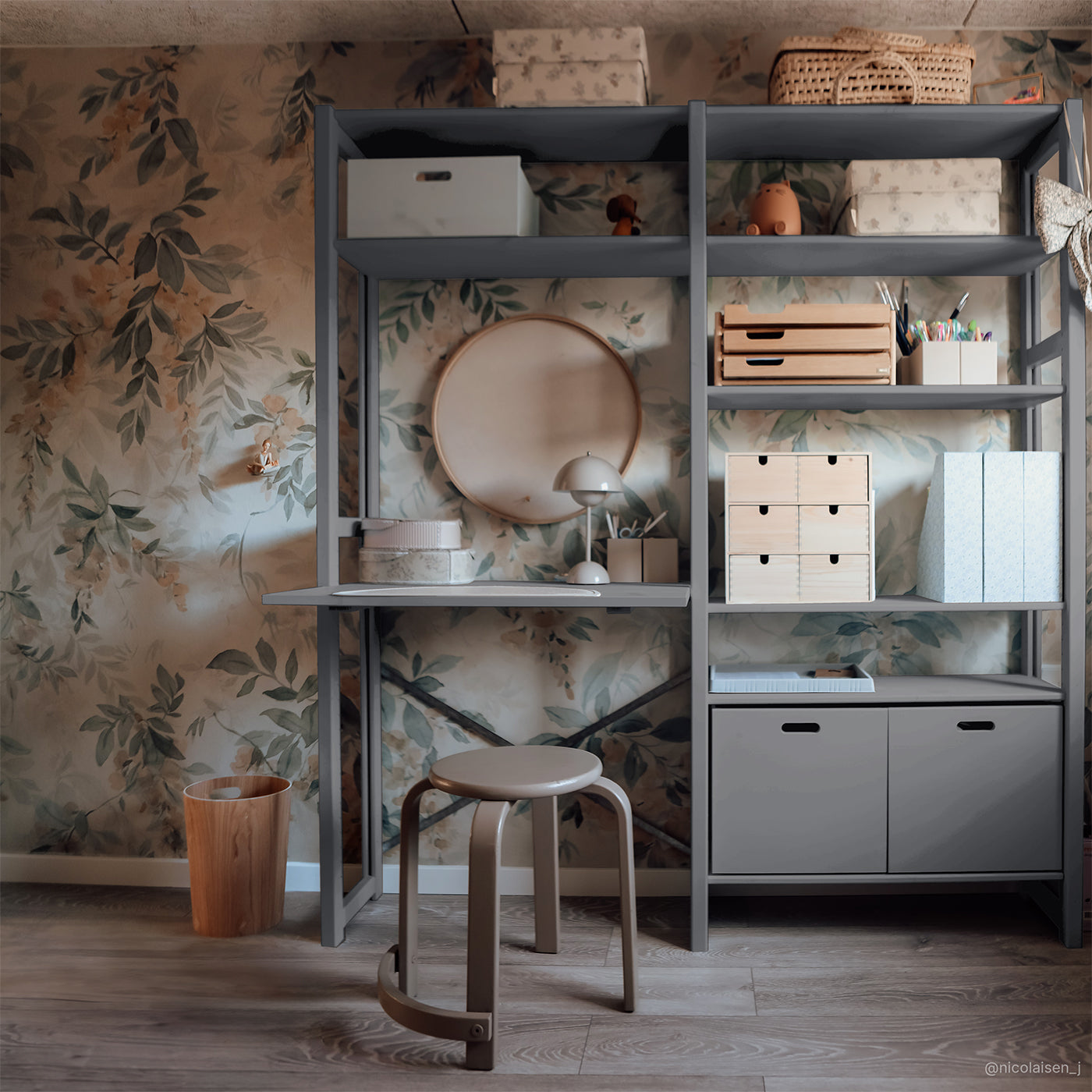 Agger stigereol (Large) - Stone | med skrivebord
