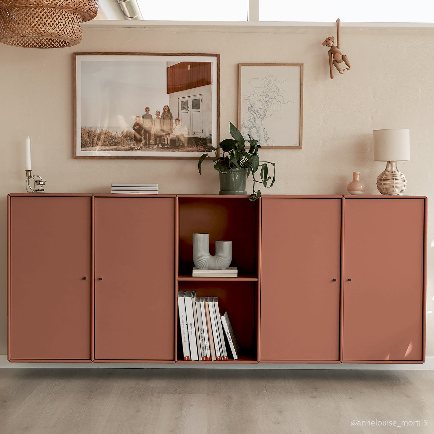 Savannah skænk - Rusty | væghængt 193x79 cm